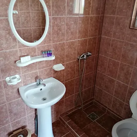 Casa Din Vama *
